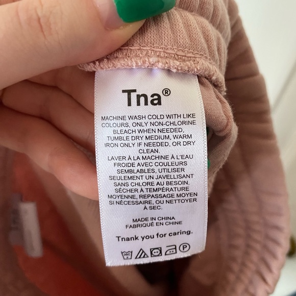 ARITZIA Tna Airy Fleece Perfect Sweatpant - Picture 3 of 10